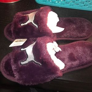 Victoria secret pink slippers size small